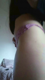 petitesantaslut webcam model stream image