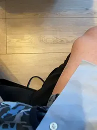 oyasumi33 webcam model stream image