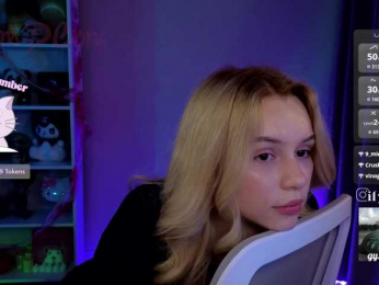 fymryn webcam bongacams model stream image