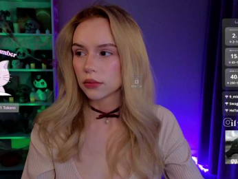 fymryn webcam bongacams model stream image