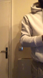 Hotmonstro webcam cam4 model stream image