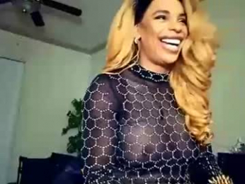 sashastrokes webcam model stream image