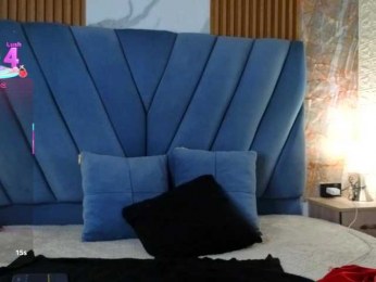 angel-red webcam model stream image