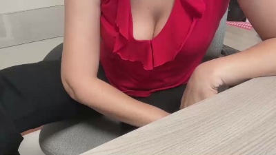 girlinoffice webcam cam4 model stream image