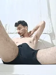 yolgezer073 webcam stripchat model stream image