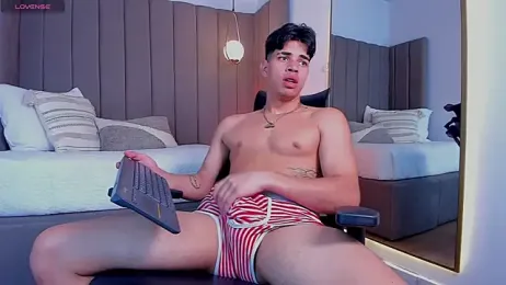 Benjamin_More webcam model stream image