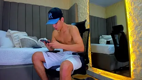 Benjamin_More webcam model stream image