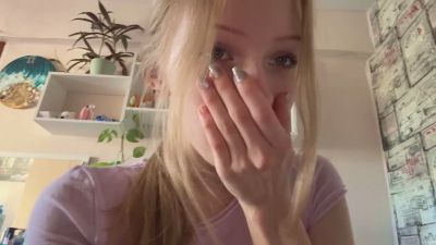 MarvaHelland webcam model stream image