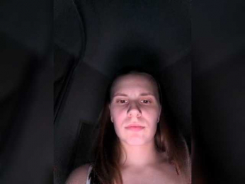 me-la-nia19 webcam model stream image