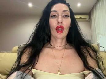 KorolevaQween000 webcam model stream image