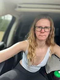 Bikergirl_97 webcam model stream image