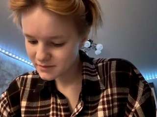 evitathorsten webcam model stream image