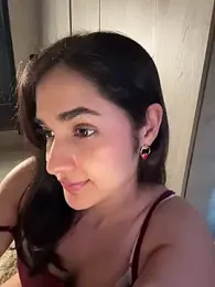 MadawiOud webcam model stream image