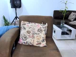 ashleylovexx webcam model stream image