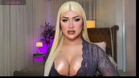 Your_Majesty_Tyra webcam model stream image