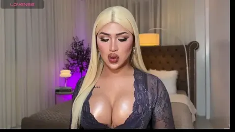 Your_Majesty_Tyra webcam model stream image