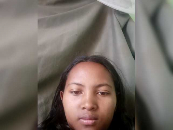 Murielle-1 webcam bongacams model stream image