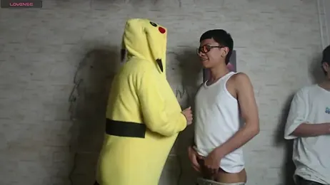 axel_milo_kairo_and_noa webcam model stream image