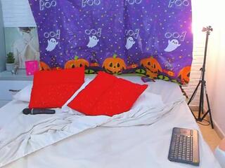 Celestee Greey webcam model stream image