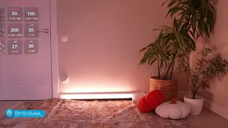 Miablueye webcam model stream image