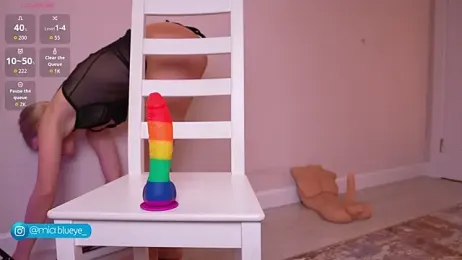 Miablueye webcam stripchat model stream image