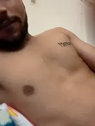 _IRRESISTIBLE_ webcam model stream image