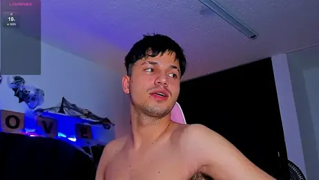 Issac_james_ webcam model stream image