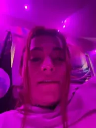 UrHellBri-L webcam model stream image