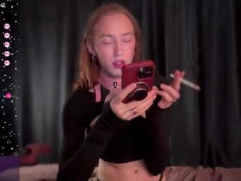 avril_pearly_ webcam model stream image