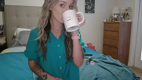 Heyitsmee33 webcam model stream image