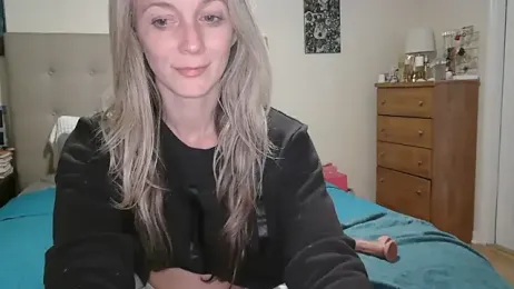 Heyitsmee33 webcam model stream image