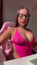 AlesiaRuso webcam model stream image