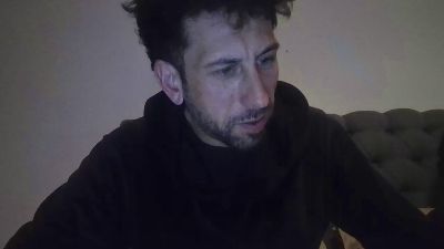 Milcanciones webcam model stream image