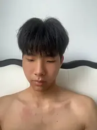guoguo18 webcam stripchat model stream image