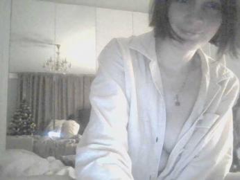 mananavaleeva webcam model stream image