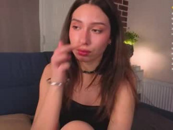 pamilarakestraw webcam model stream image