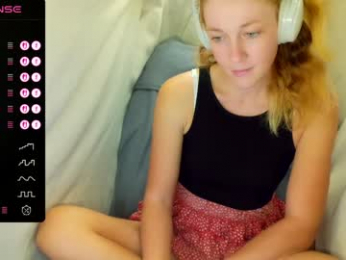 its_lily webcam model stream image