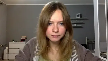 MillieShow webcam model stream image