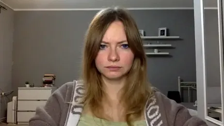 MillieShow webcam model stream image