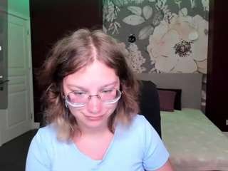 angelinalow webcam model stream image