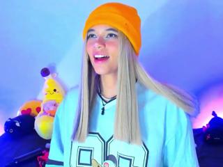 Scarlet Bridge webcam model stream image