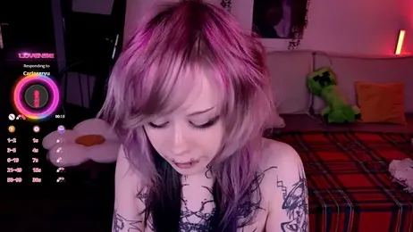 Lollyshy webcam model stream image