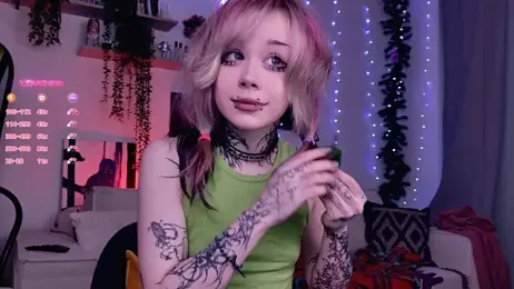 Lollyshy webcam model stream image