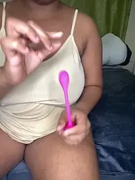 nur_lin webcam model stream image