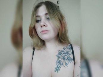 Aria_bb webcam model stream image