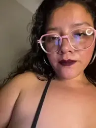 Vivi_Kvsh webcam stripchat model stream image