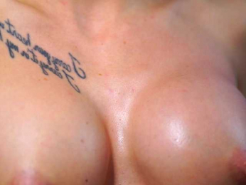 MayaHipnoteyes webcam model stream image