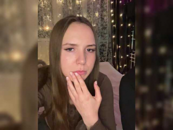 Magicallove8 webcam model stream image