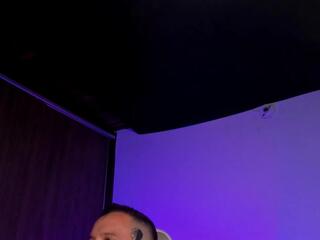 Nate Village webcam model stream image