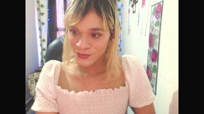 auroraaddams webcam model stream image